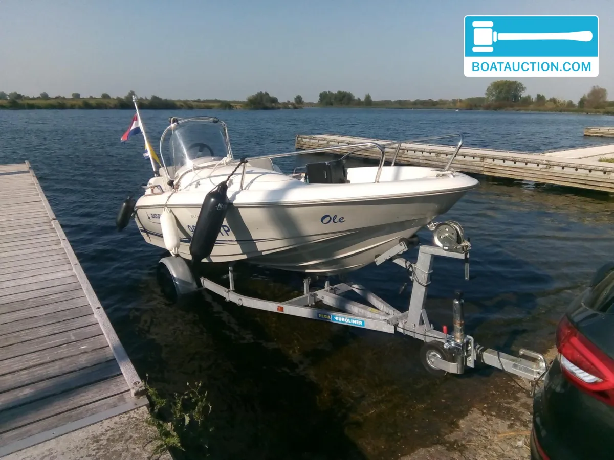 foto: 14 Quicksilver 425 Commander