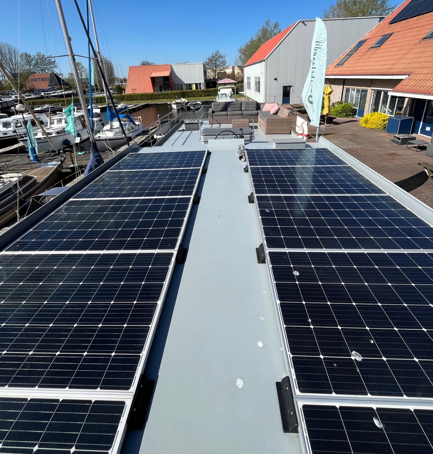 foto: 36 Houseboat Friesland 12.75 X 4.50 (inboard Engine)