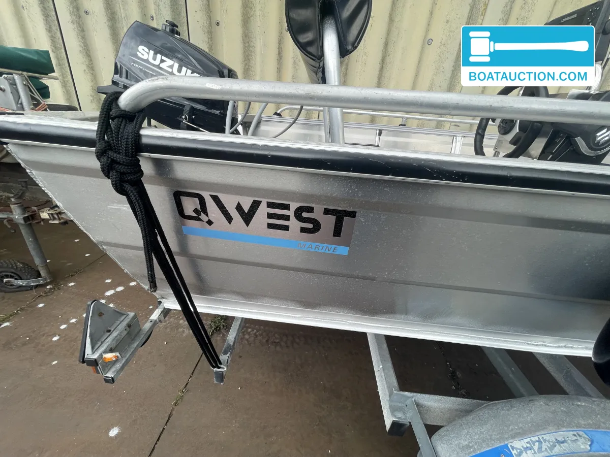 foto: 25 Qwest B421