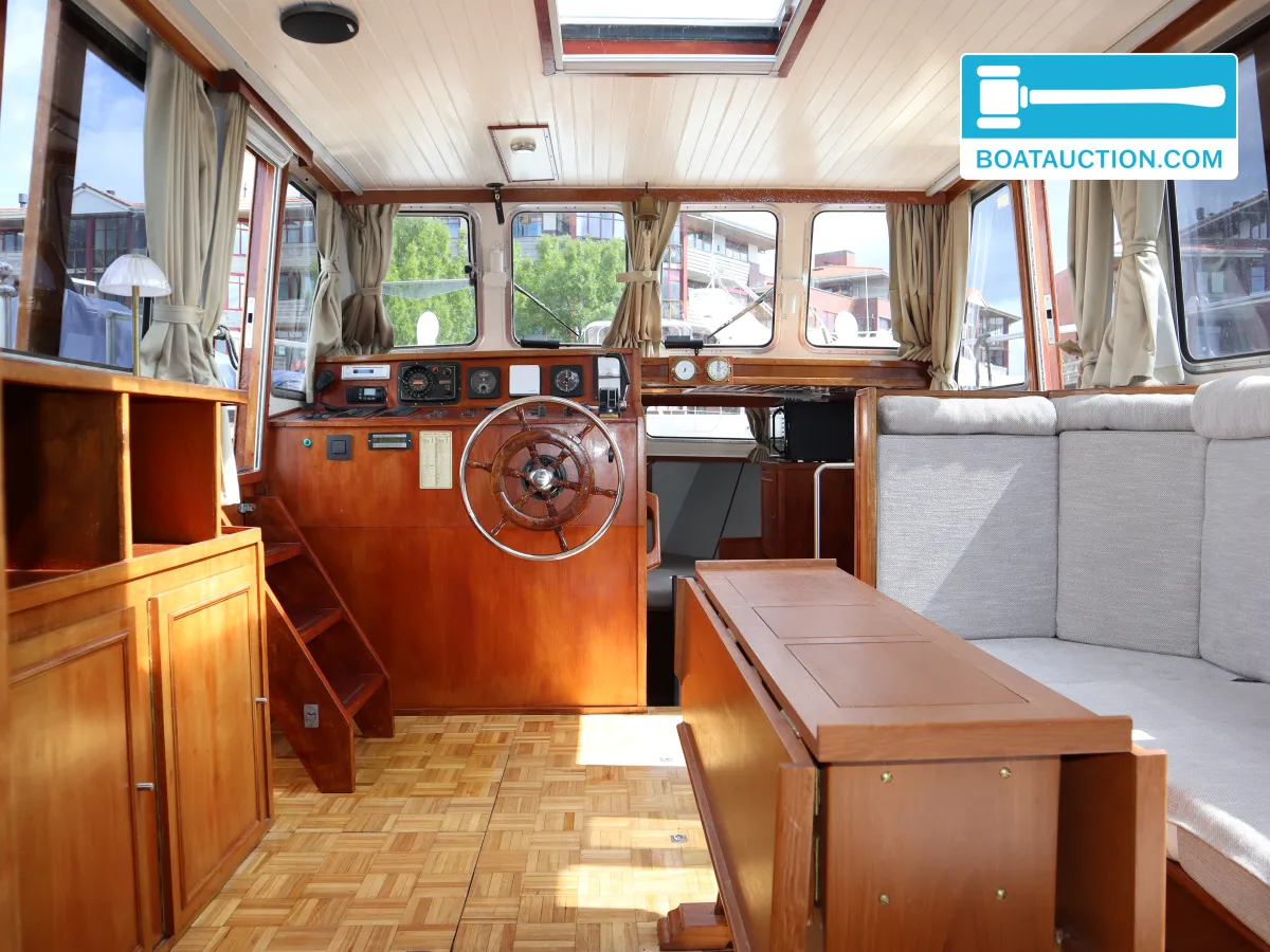 foto: 33 Visserstrawler 1050