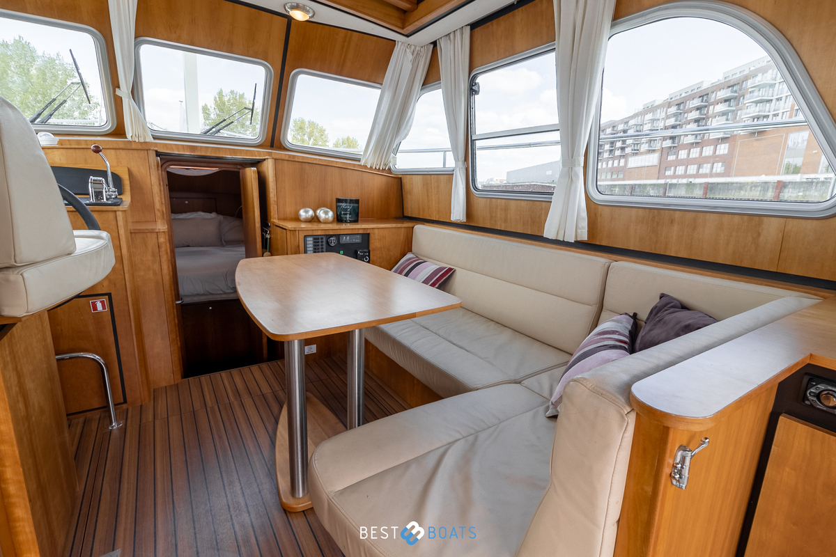 foto: 25 Linssen  Grand Sturdy 29.9 Sedan