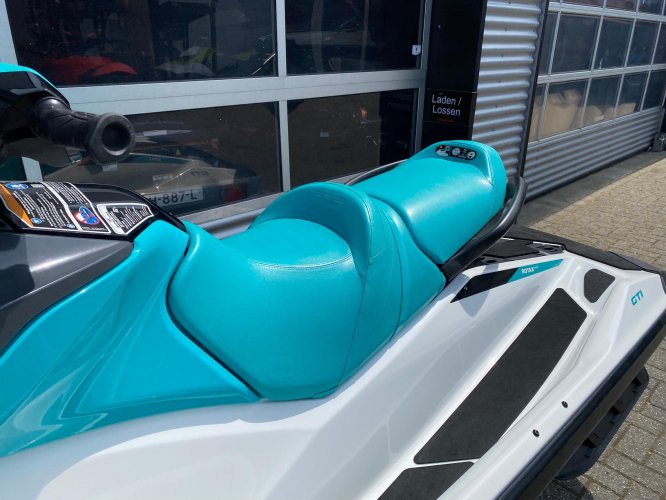 foto: 7 Sea-Doo GTI 90