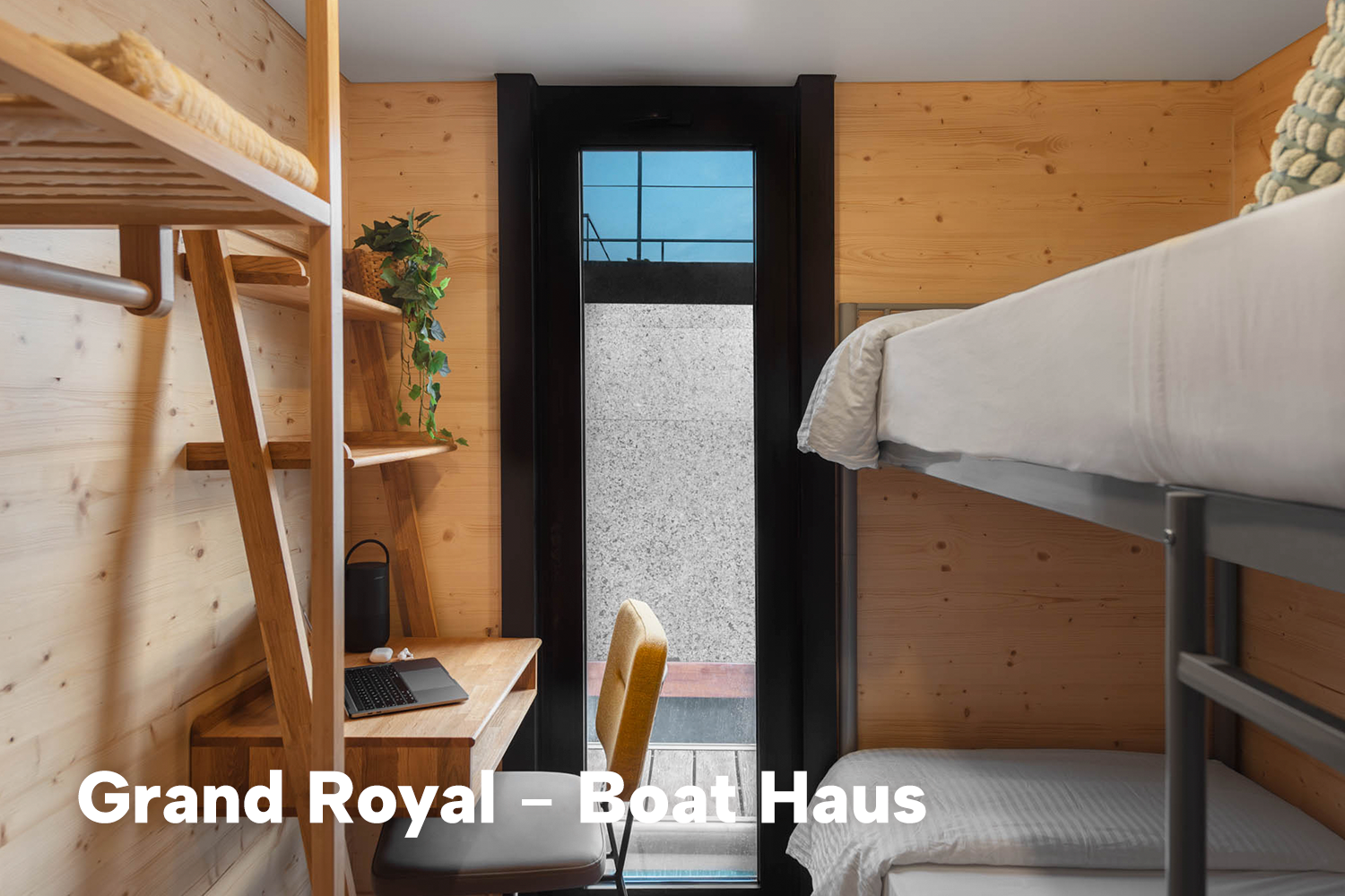 foto: 9 Boat Haus Mediterranean 12X4,5 ROYAL Houseboat