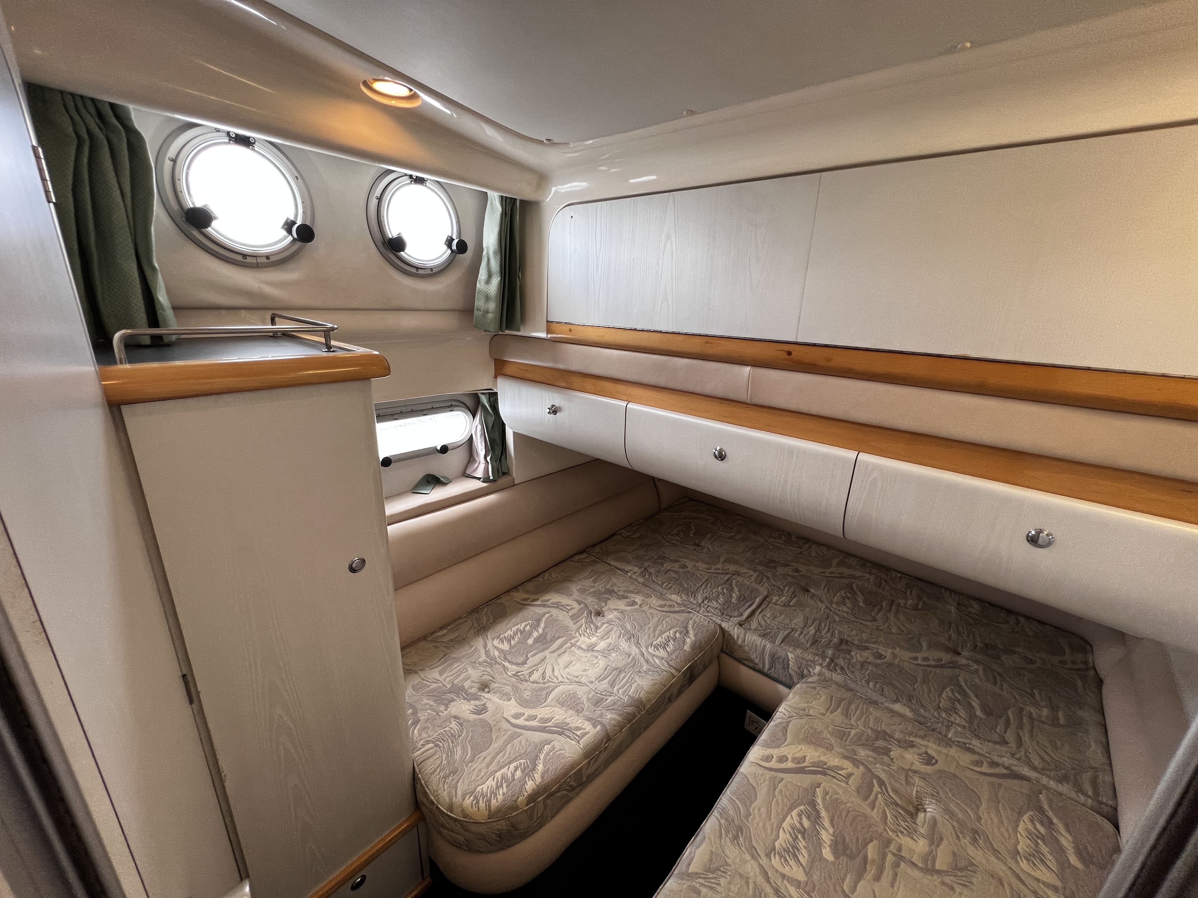 foto: 31 Sealine 420 Statesman