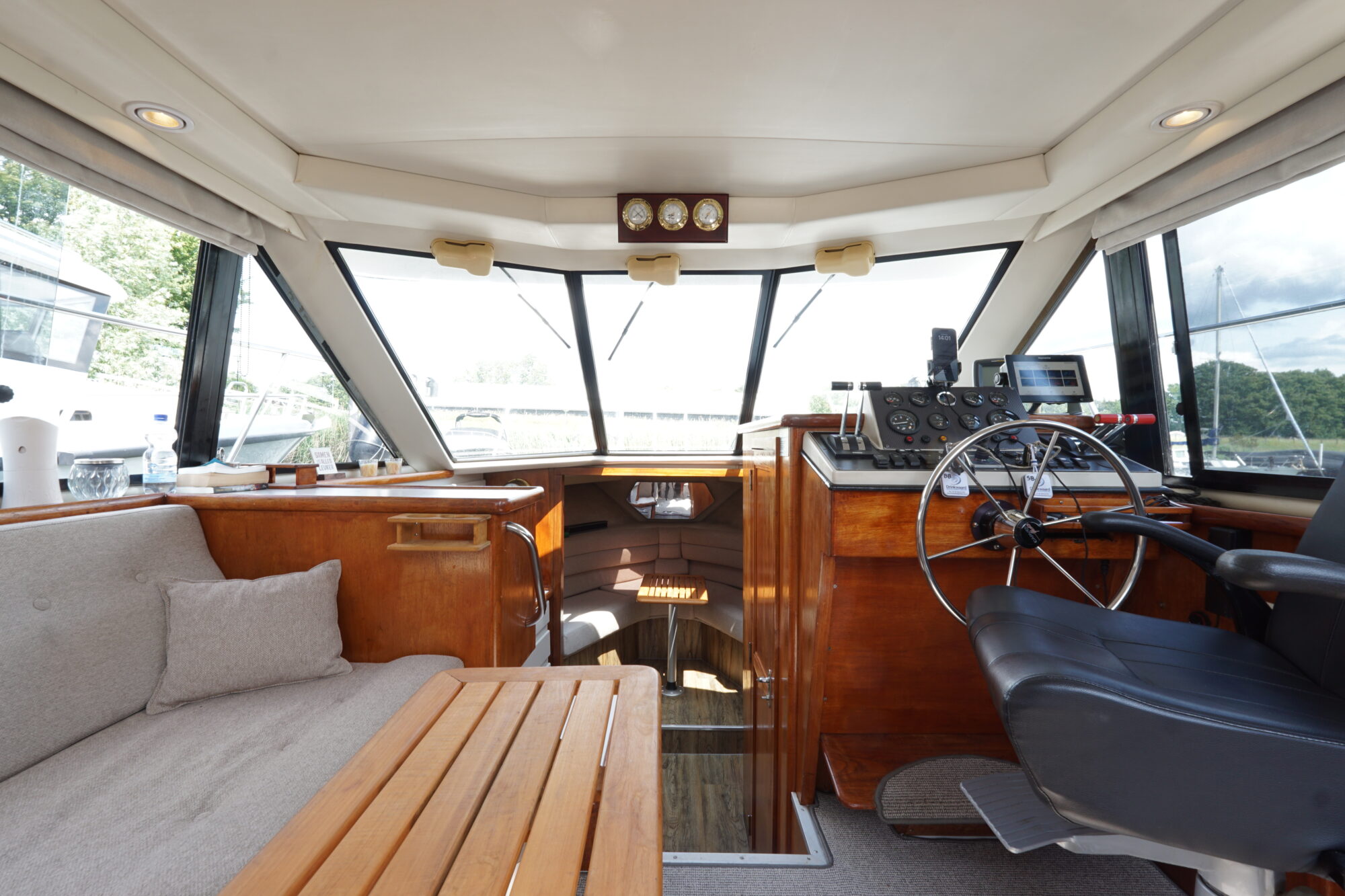 foto: 52 Carver Carver 28 Flybridge