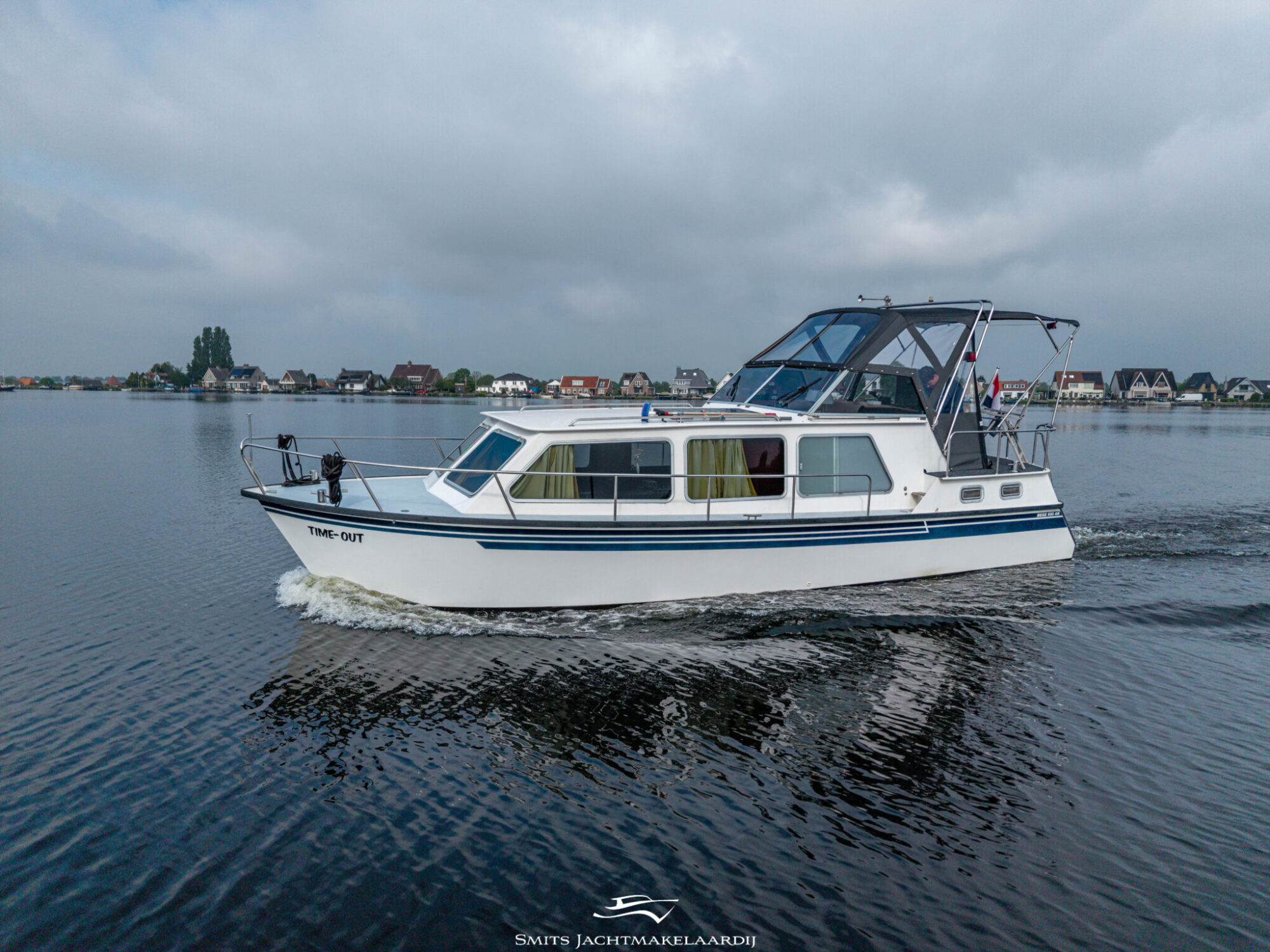 foto: 44 Bege Bege 9.50 AK Cabrio