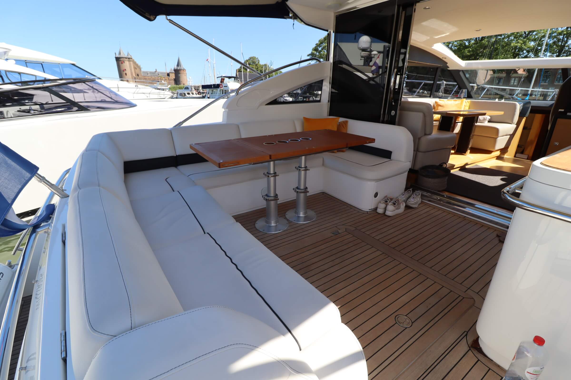 foto: 73 Princess V52