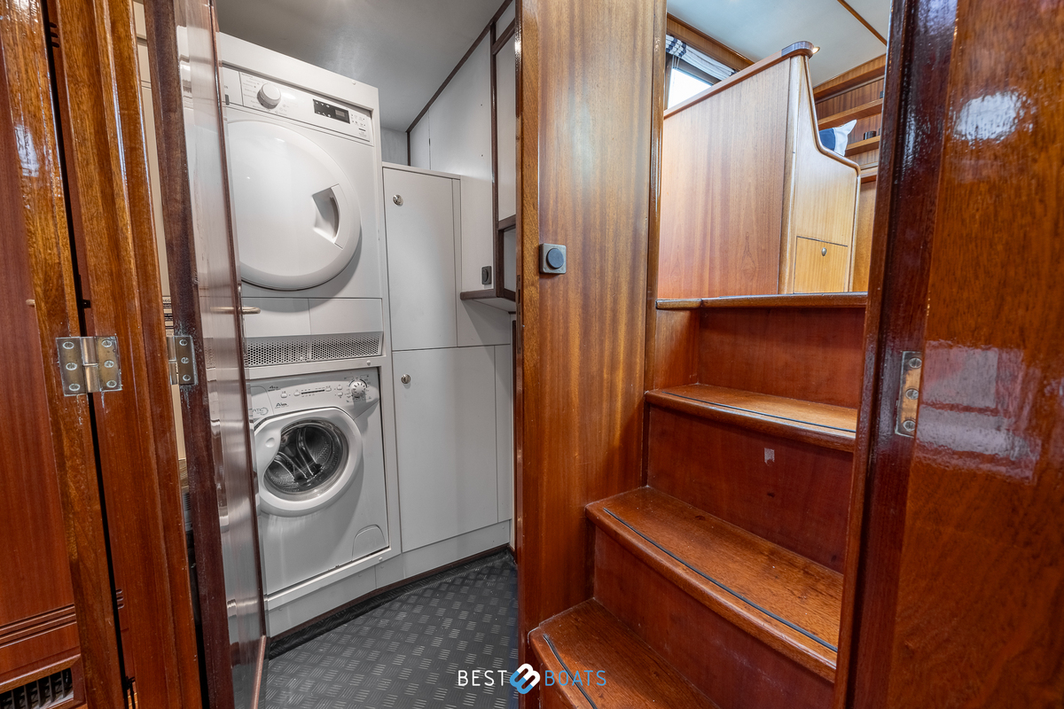 foto: 80 Tradewind 33