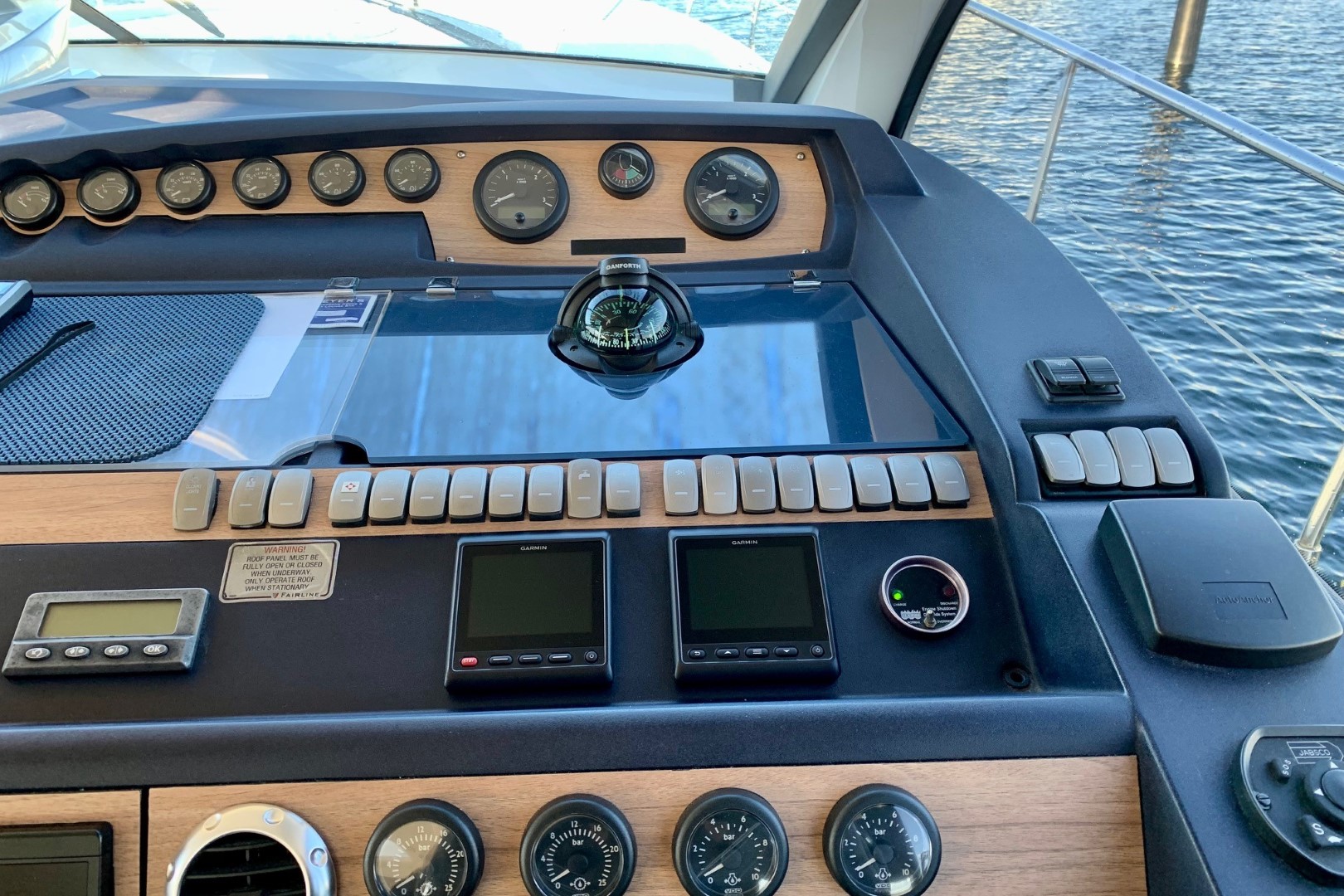 foto: 14 Fairline  Targa 62