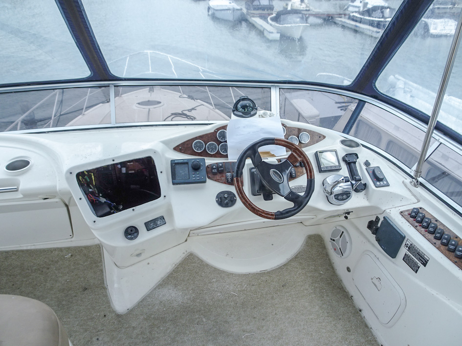 foto: 70 Meridian 391 Sedan