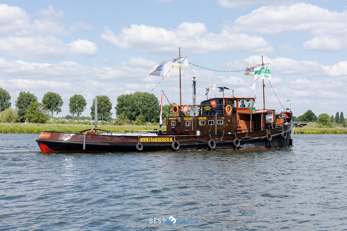 foto: 59 Sleepboot Limburgia