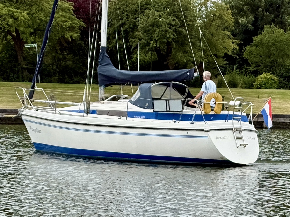 foto: 33 Bavaria  890
