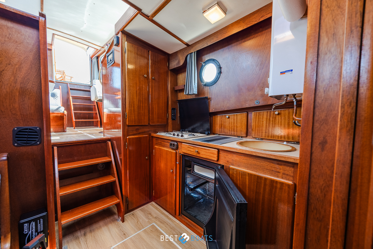 foto: 61 Exellent 1000 Hybride Patrol