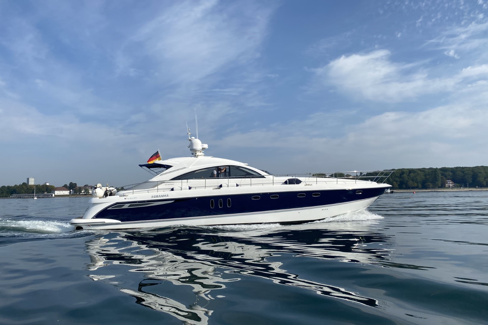 foto: 19 Fairline  Targa 62