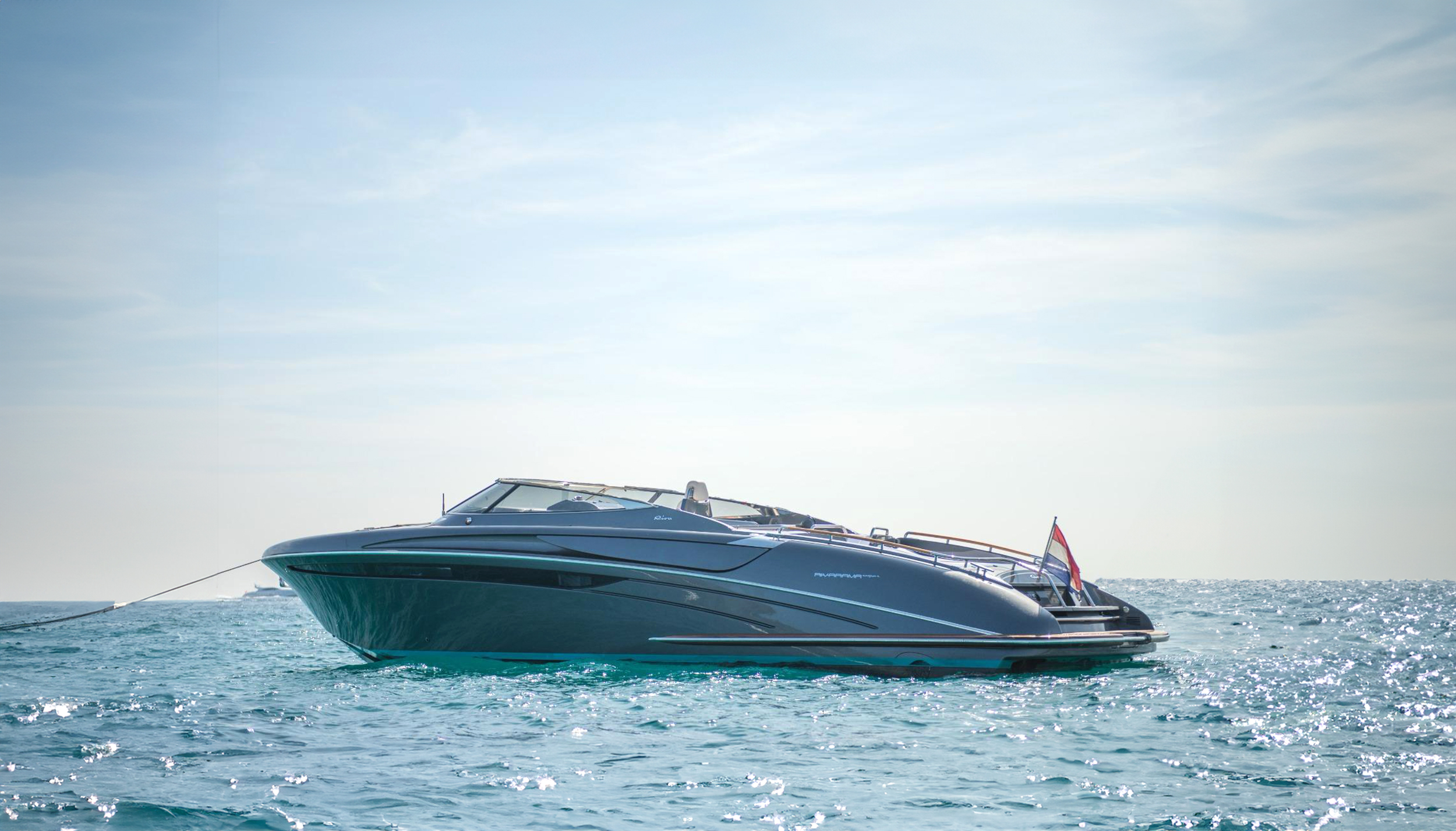 Riva 44