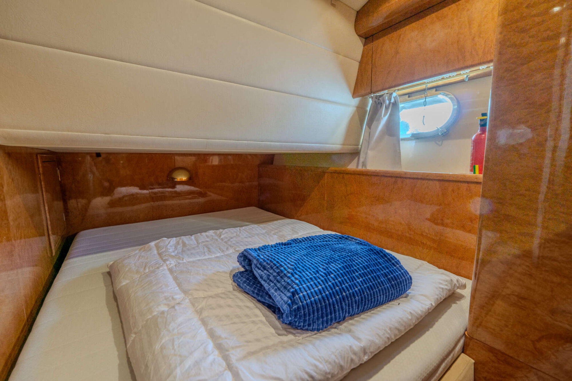 foto: 52 Mochi Craft Mochi Craft 43 Flybridge
