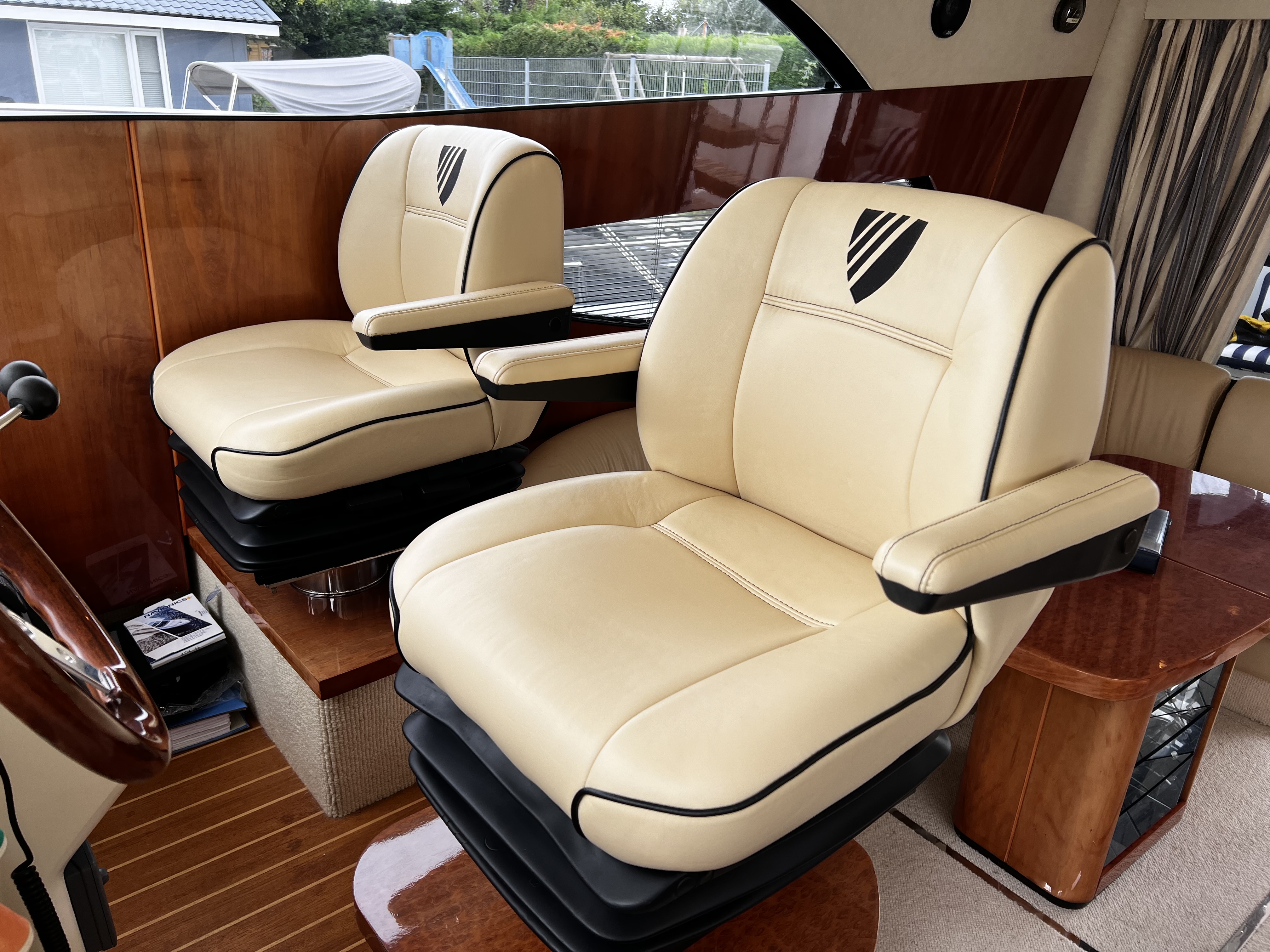 foto: 31 Fairline Phantom 46