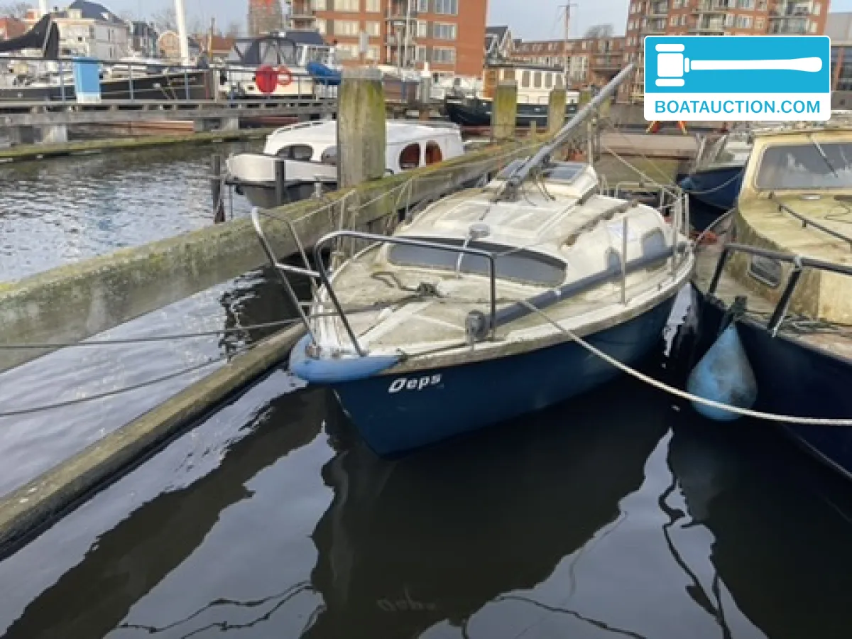 hoofdfoto: 1 Kajuitzeilboot 600