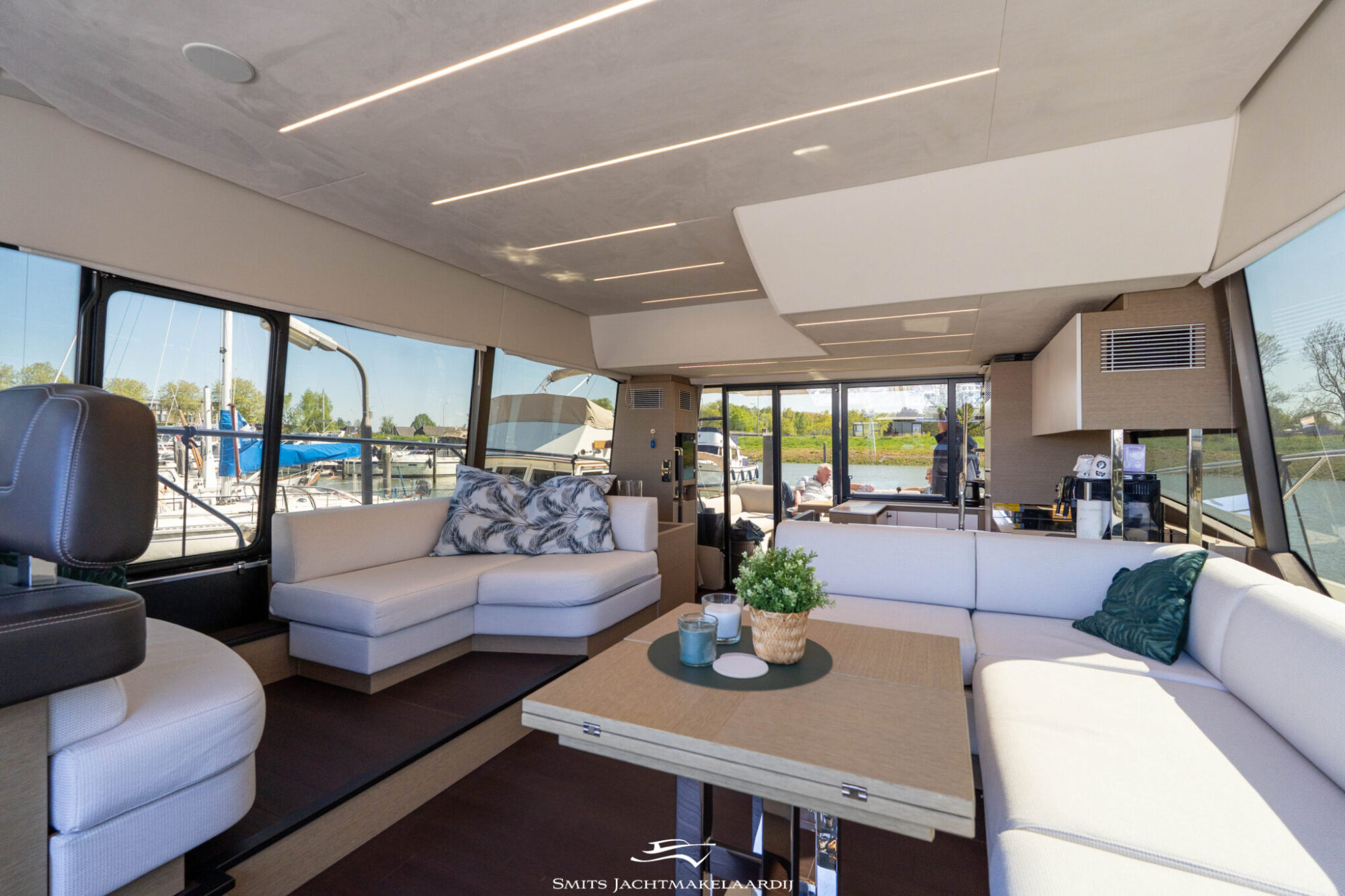 foto: 185 Prestige Prestige 590 Flybridge