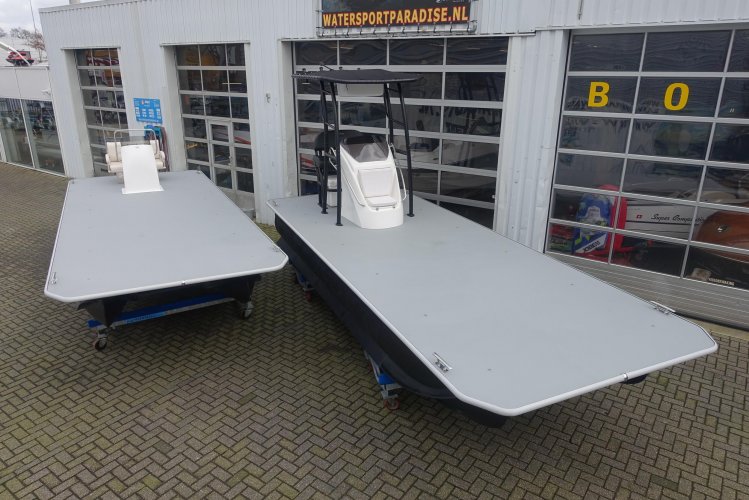 foto: 17 Funcruiser Pontoon 650
