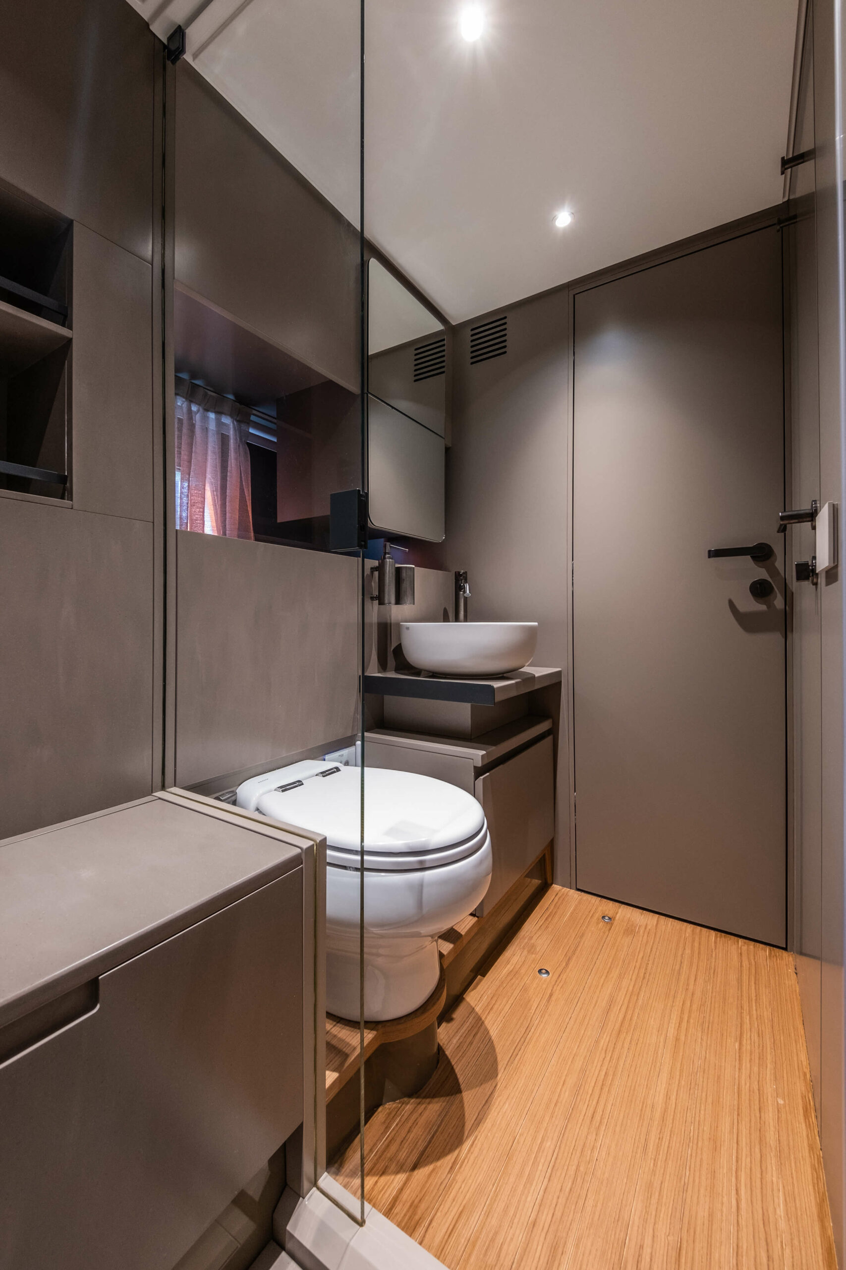 foto: 17 Bluegame BG54