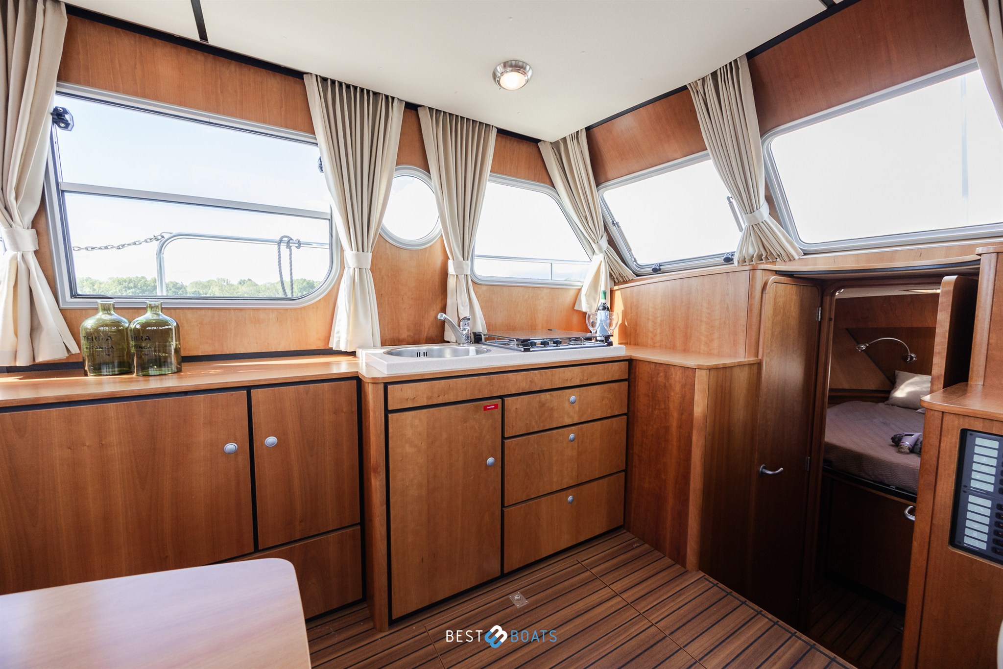 foto: 32 Linssen Grand Sturdy 34.9 AC
