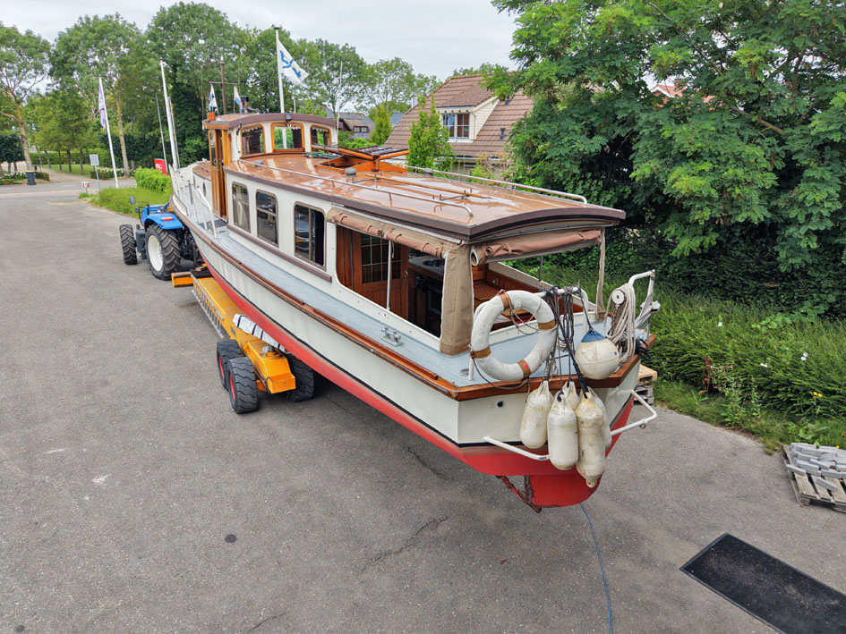foto: 34 Klassiek Motorjacht 13.80, ex Barkasse