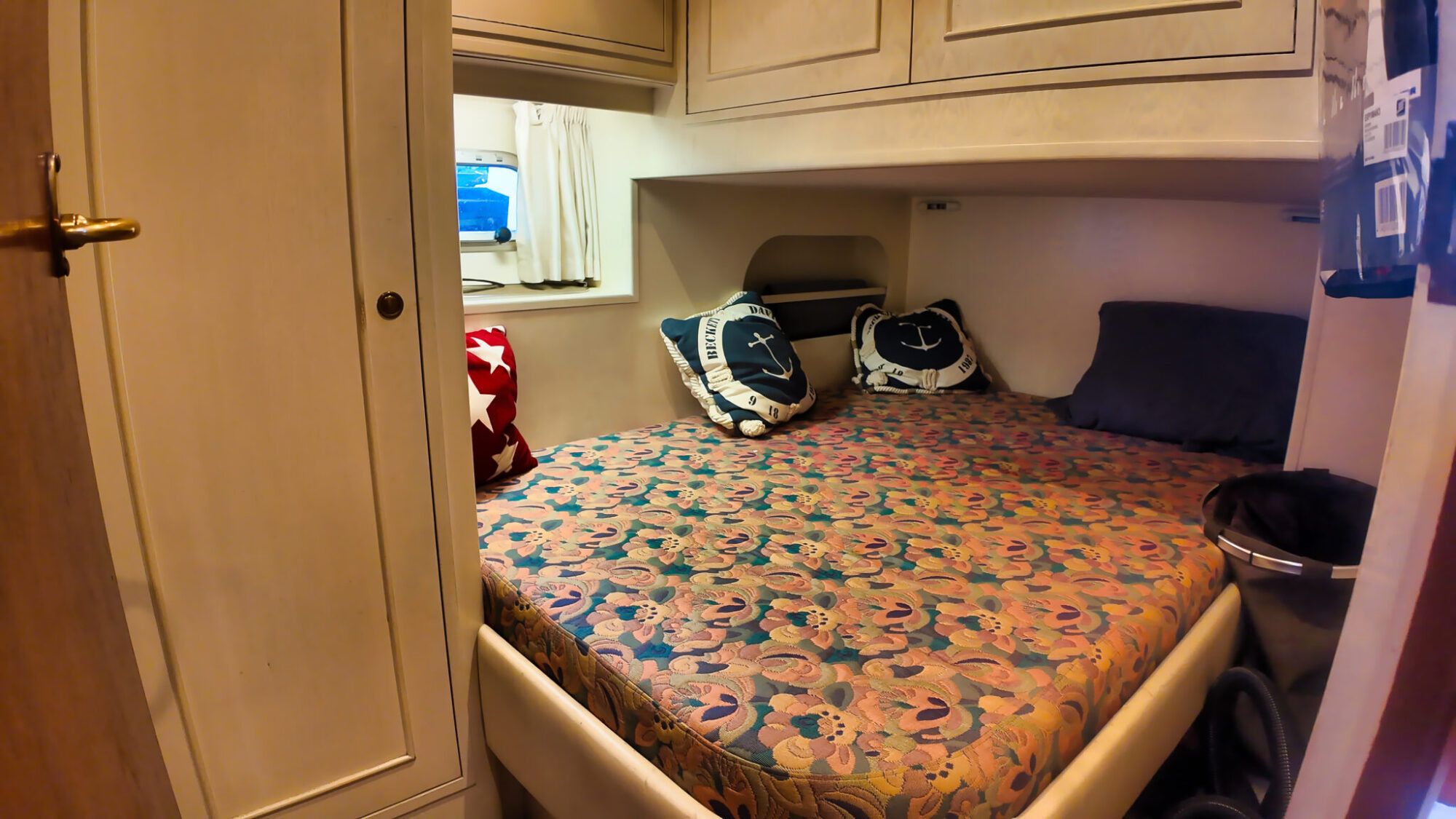 foto: 27 Neptunus Neptunus 138 / 46 Flybridge Sedan