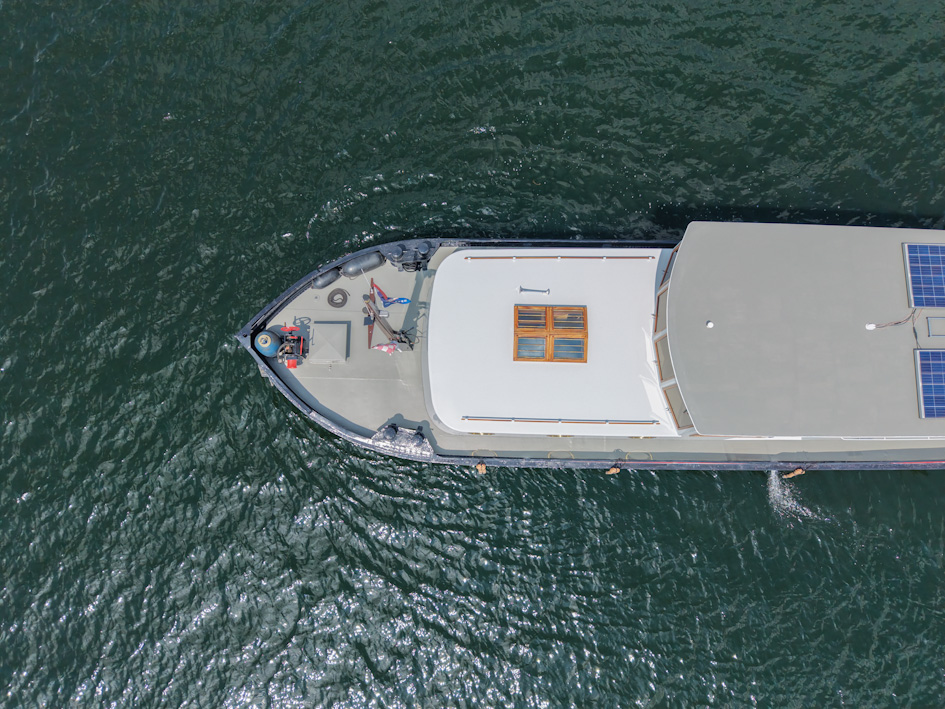 foto: 34 Luxe Motor 16.20 Deckhouse