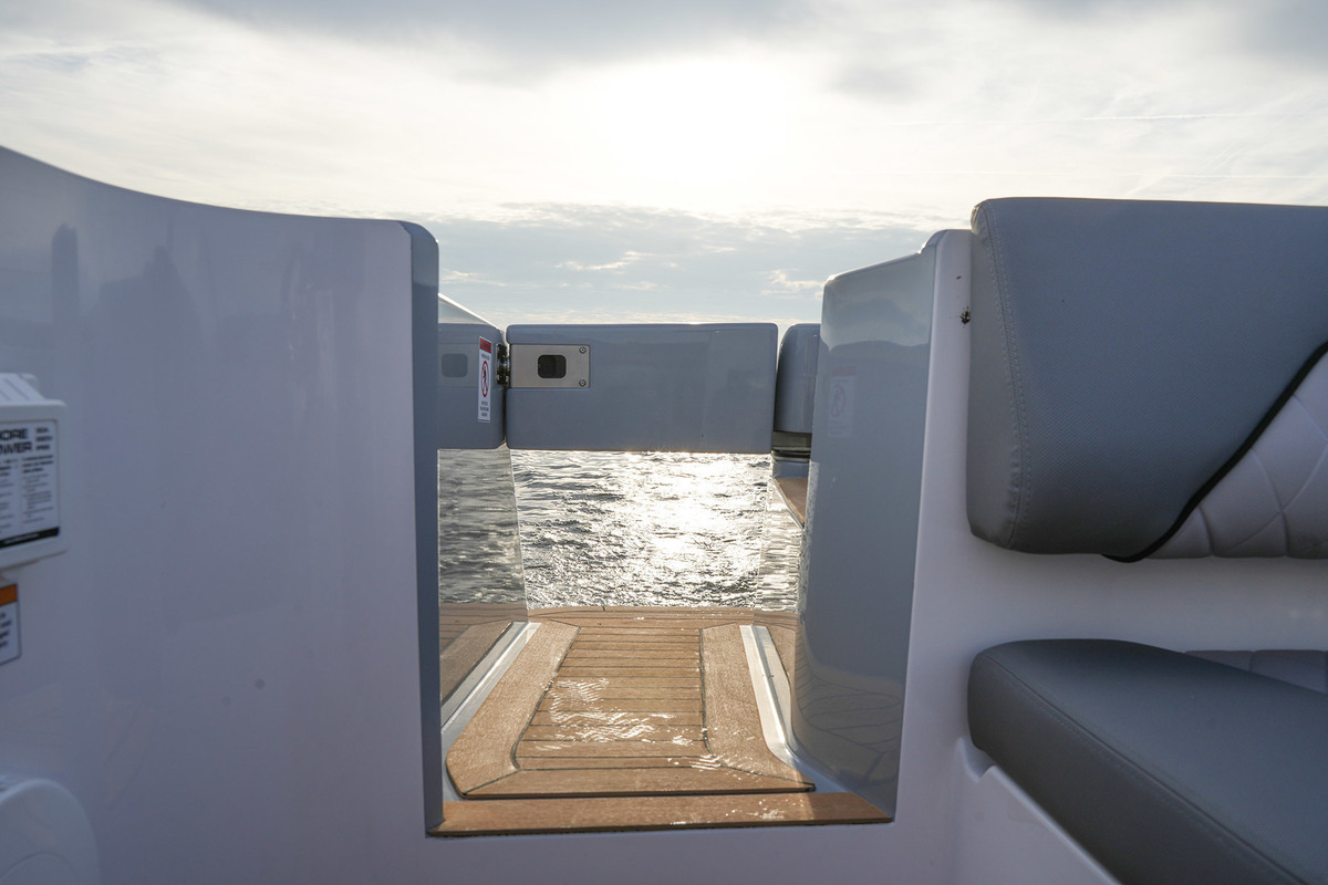 foto: 74 Alfastreet Marine 21 Open Electric