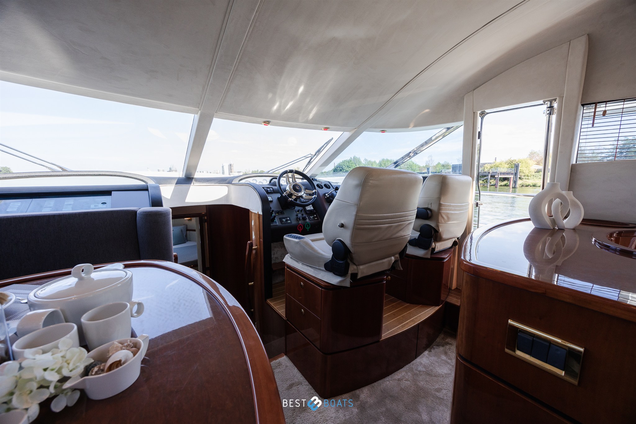 foto: 85 Fairline 58 Squadron