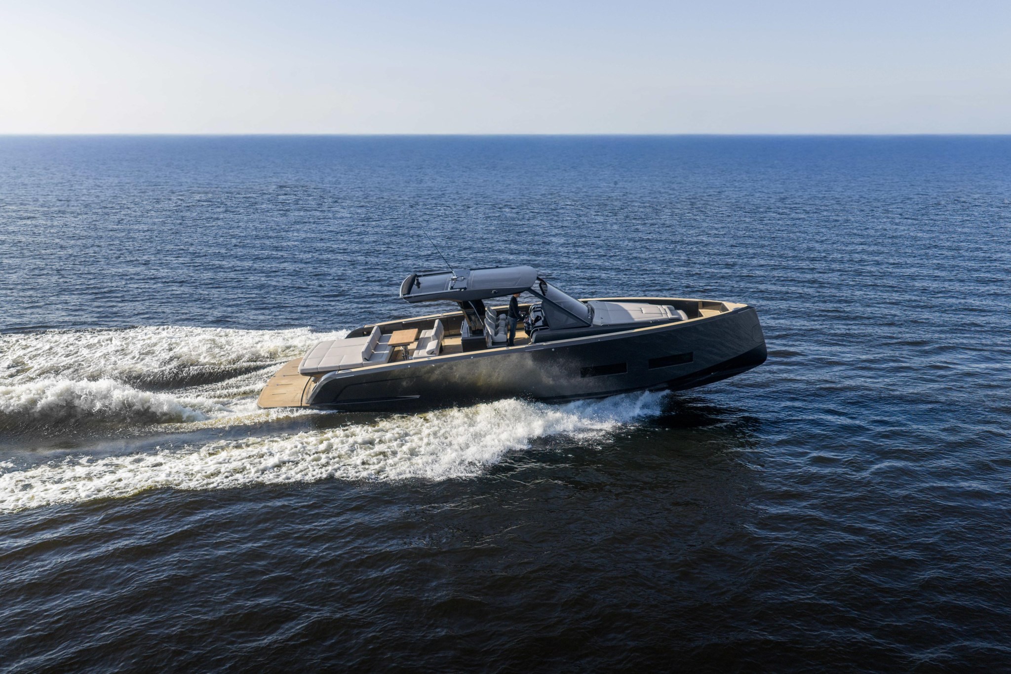 foto: 28 Pardo Yachts 43