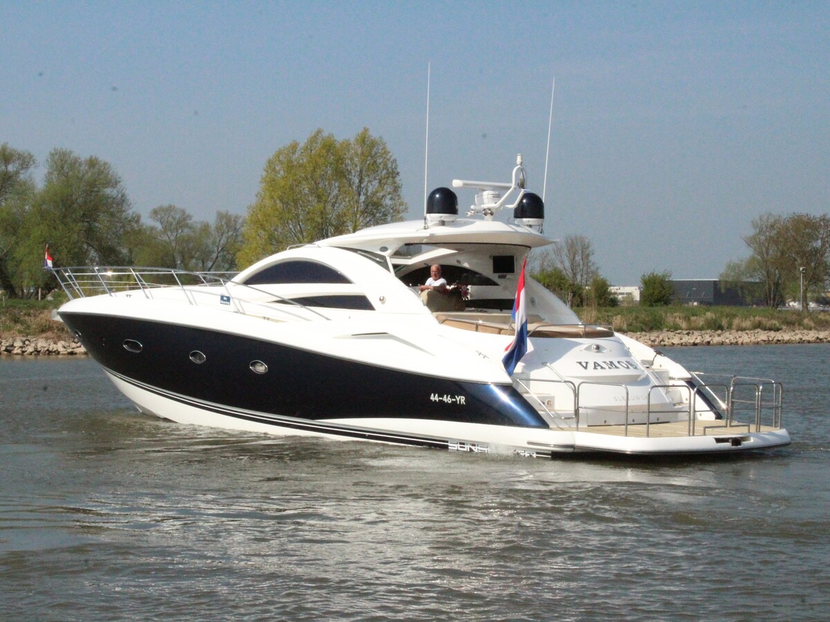 foto: 24 Sunseeker 55