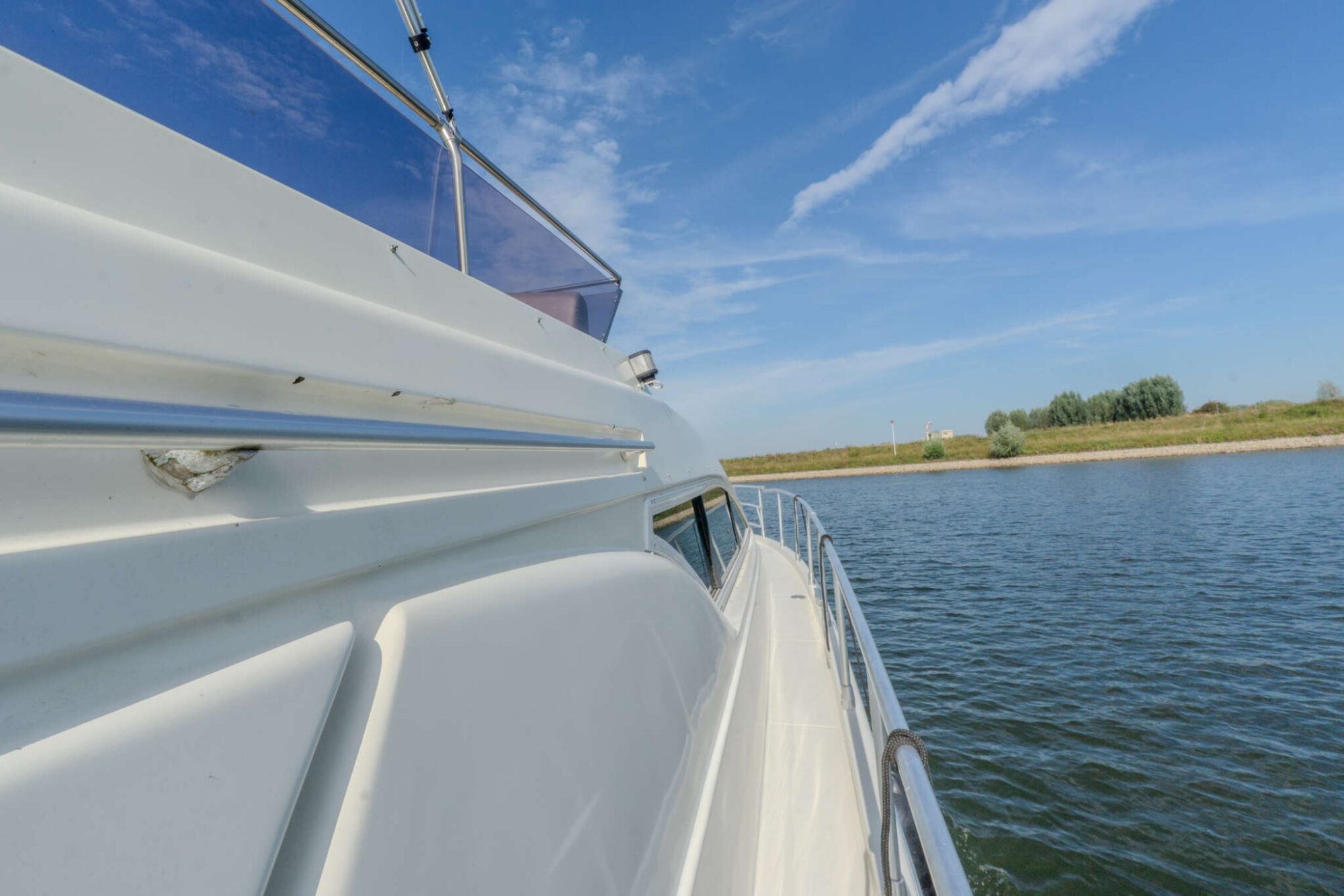 foto: 53 Mochi Craft Mochi Craft 43 Flybridge