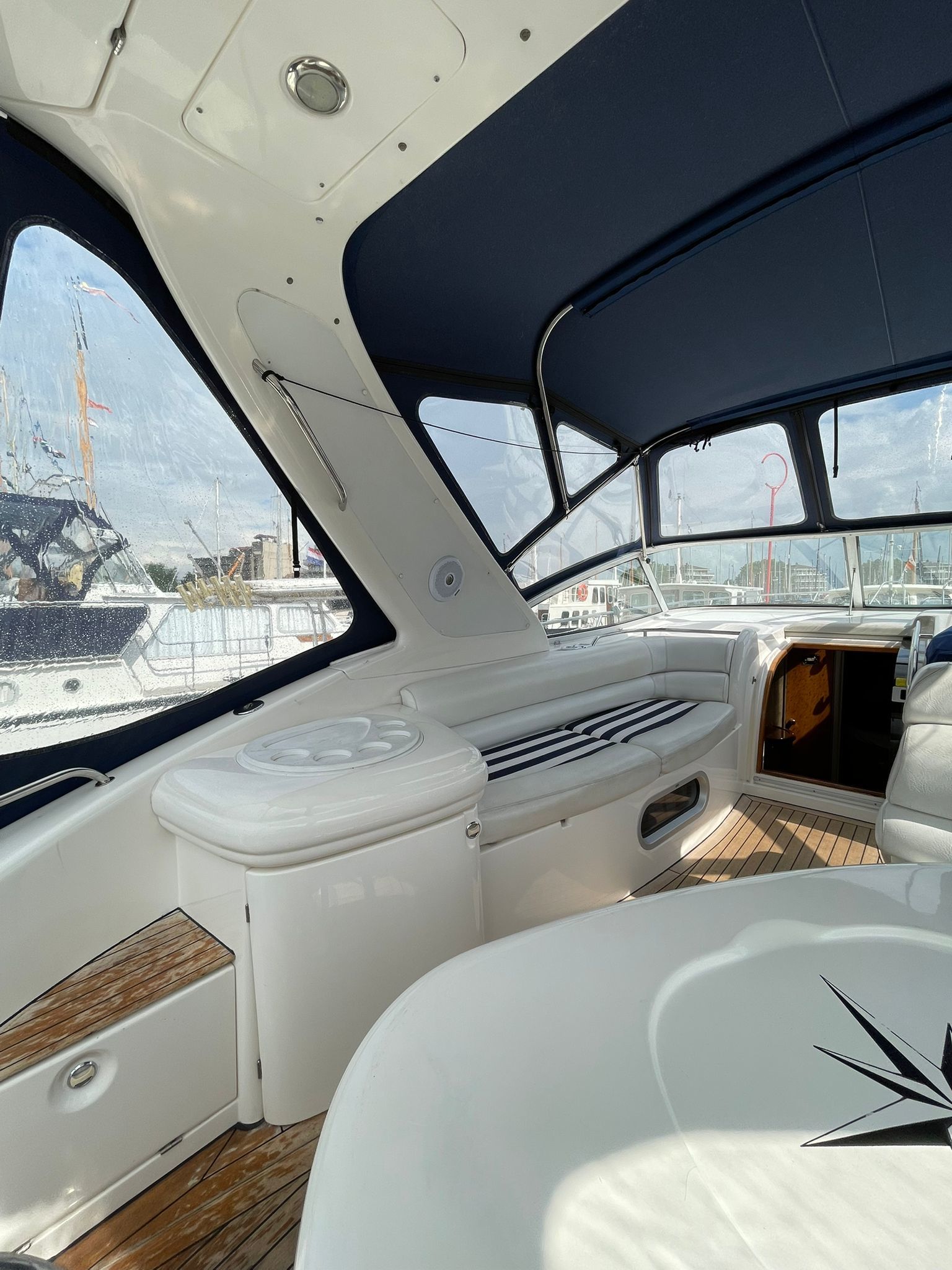 foto: 21 Sealine S37