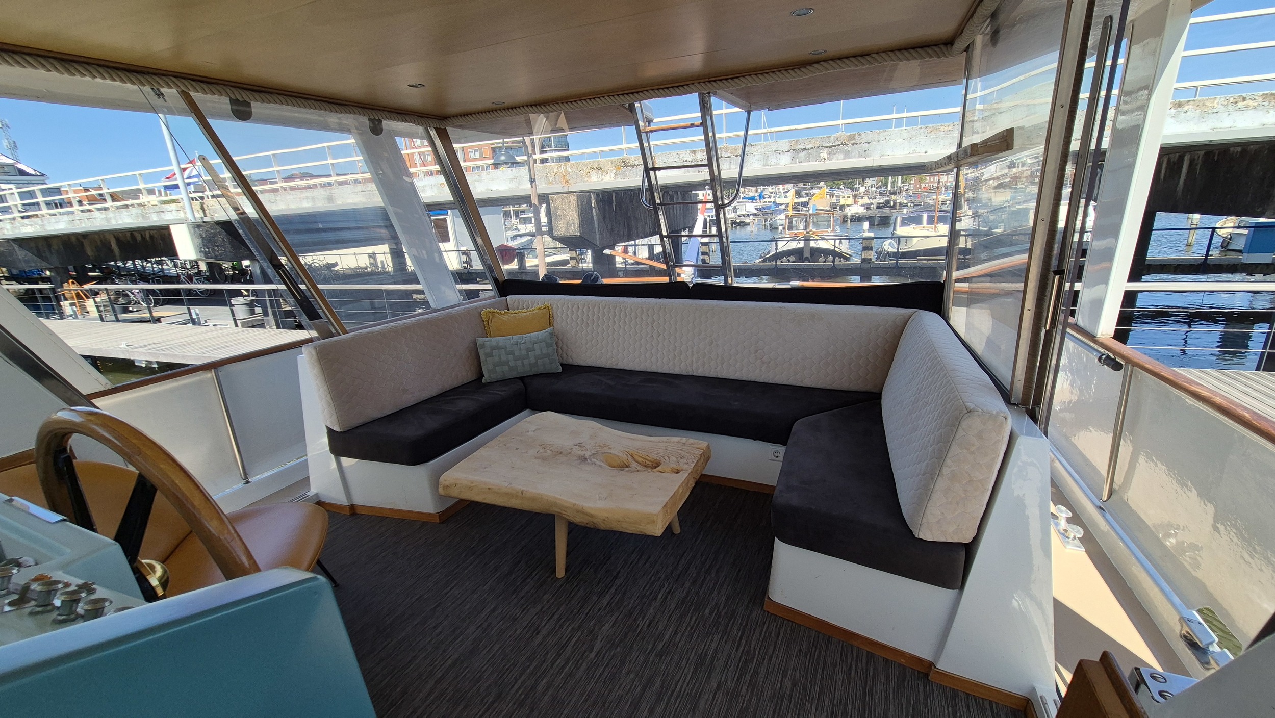 foto: 61 Ancora 44 Flybridge
