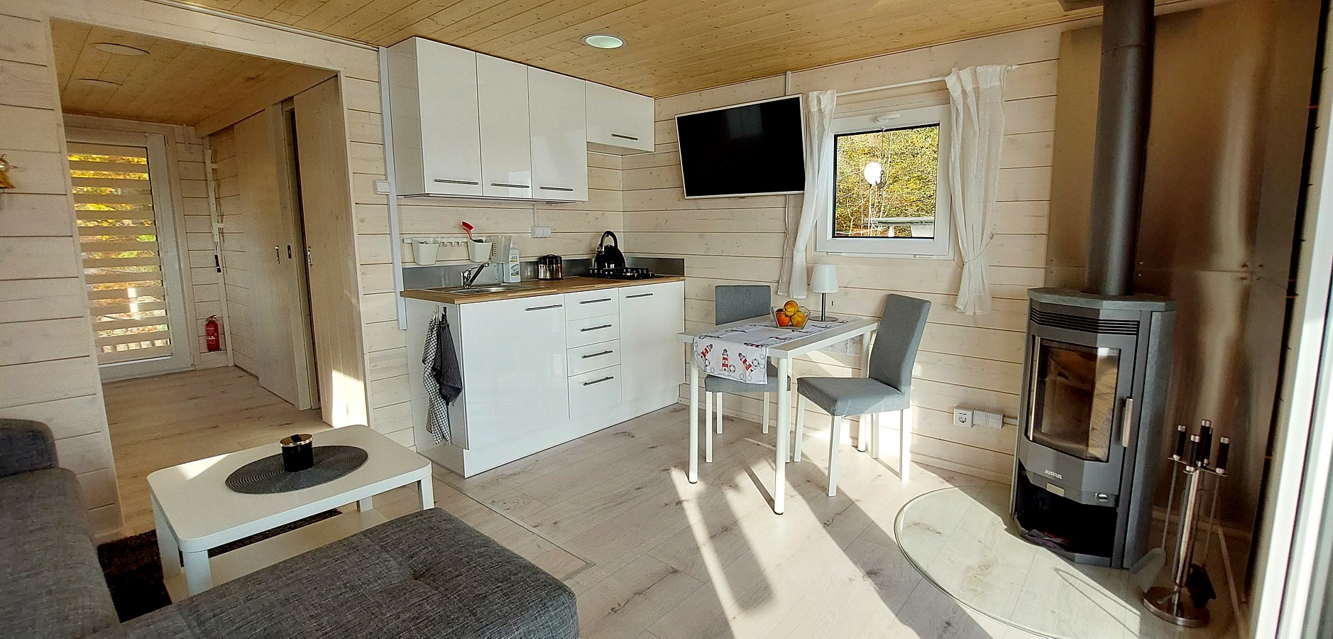 foto: 14 Houseboat ZOE 1200