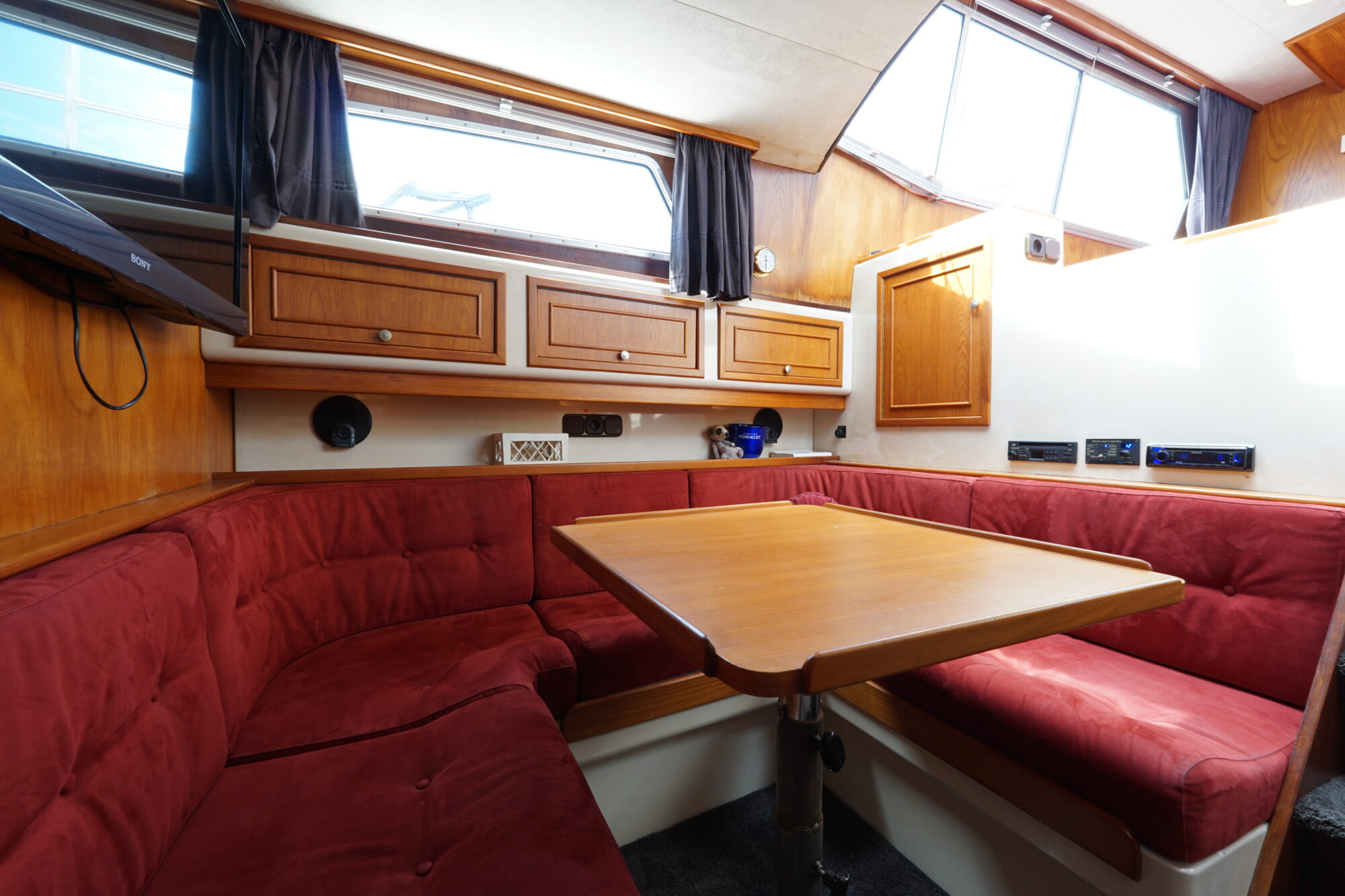 foto: 43 Atlantic Atlantic 37
