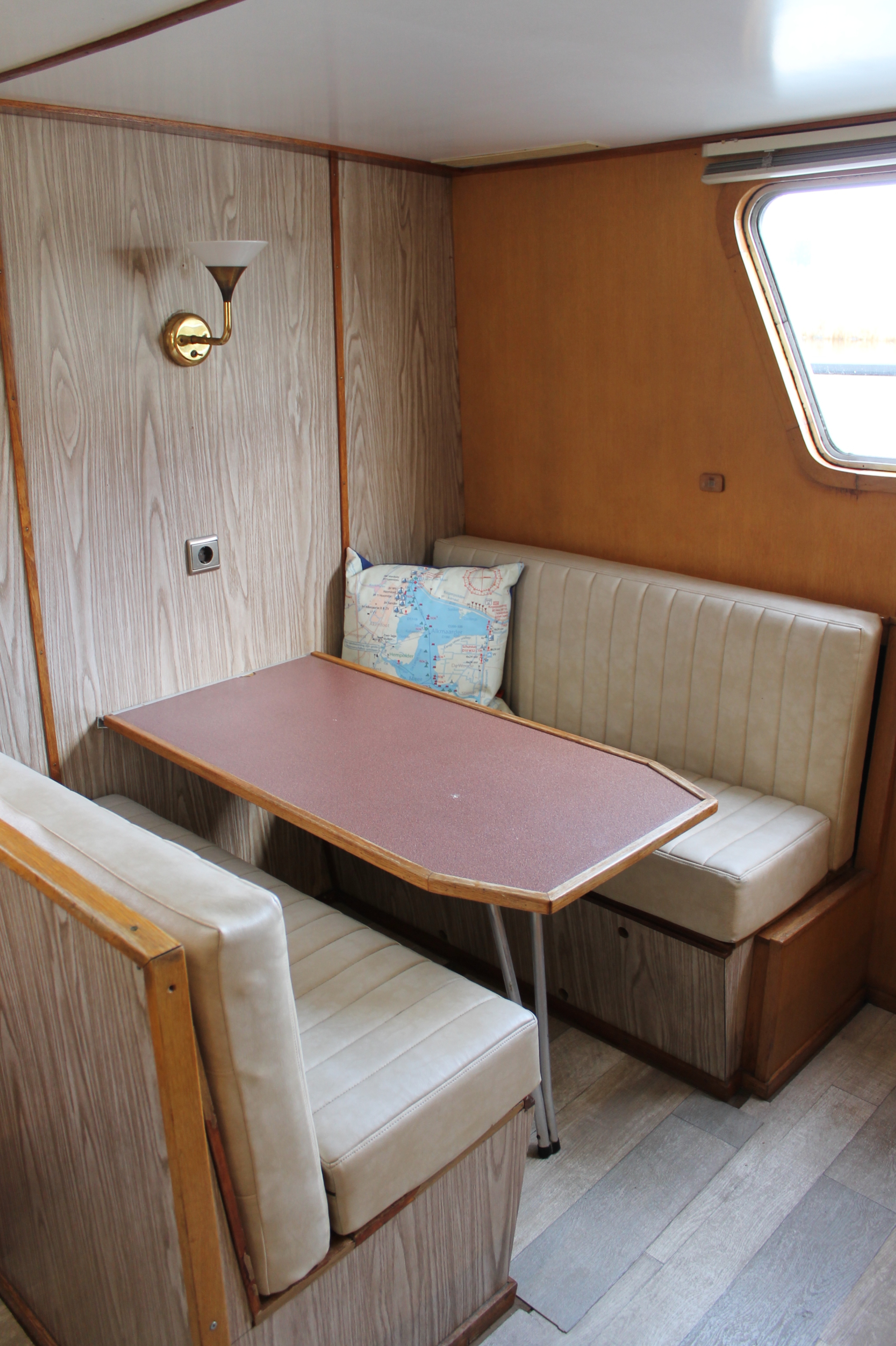 foto: 67 Tjalk Varend Woonschip 19.99