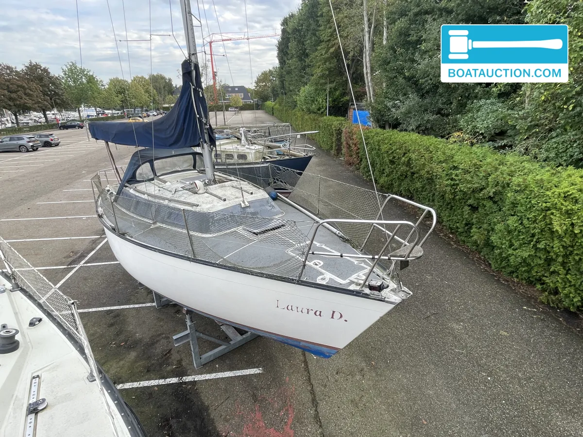 hoofdfoto: 1 Dufour 2800