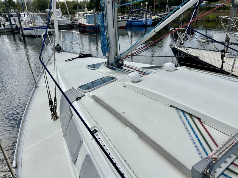 foto: 9 Beneteau  Oceanis 370