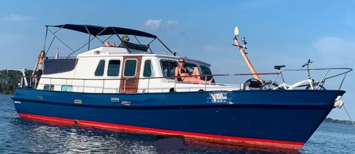 hoofdfoto: 1 Darttrawler 1180