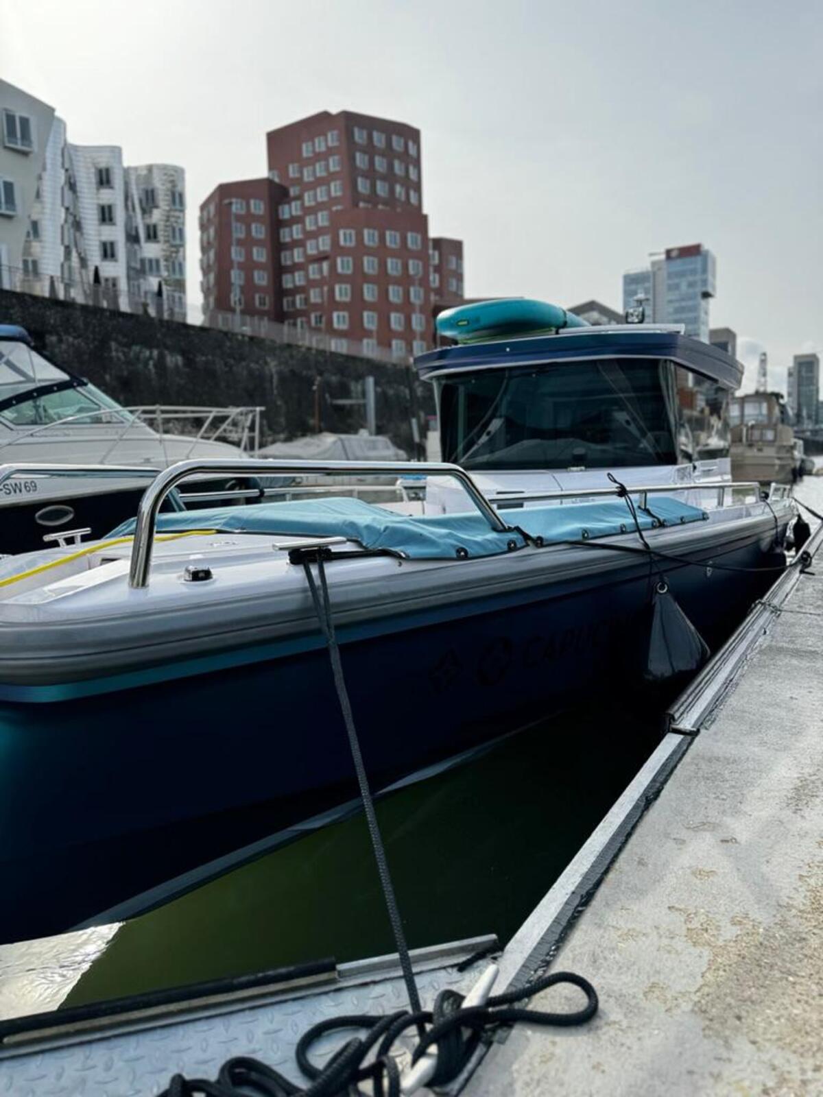 foto: 13 Axopar 28 Cabin 