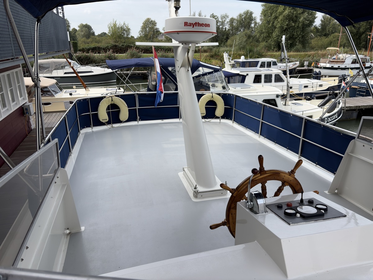 foto: 23 Alm Trawler 1200 AD