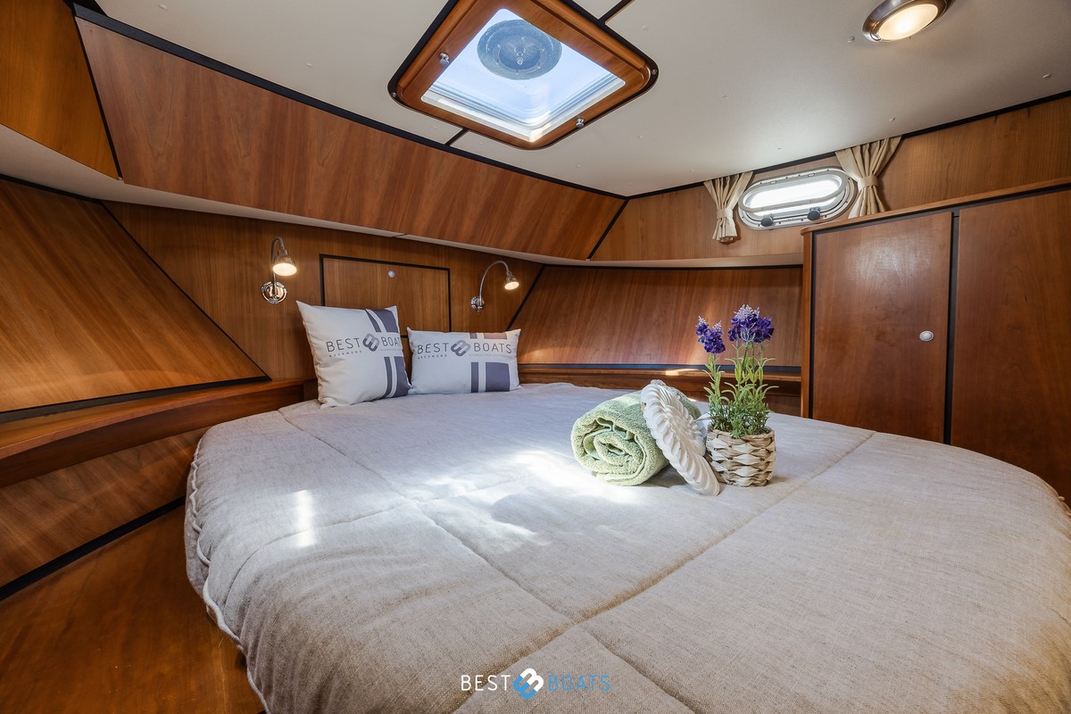 foto: 36 Linssen Grand Sturdy 60.33 AC Diamond Edition - SOLD