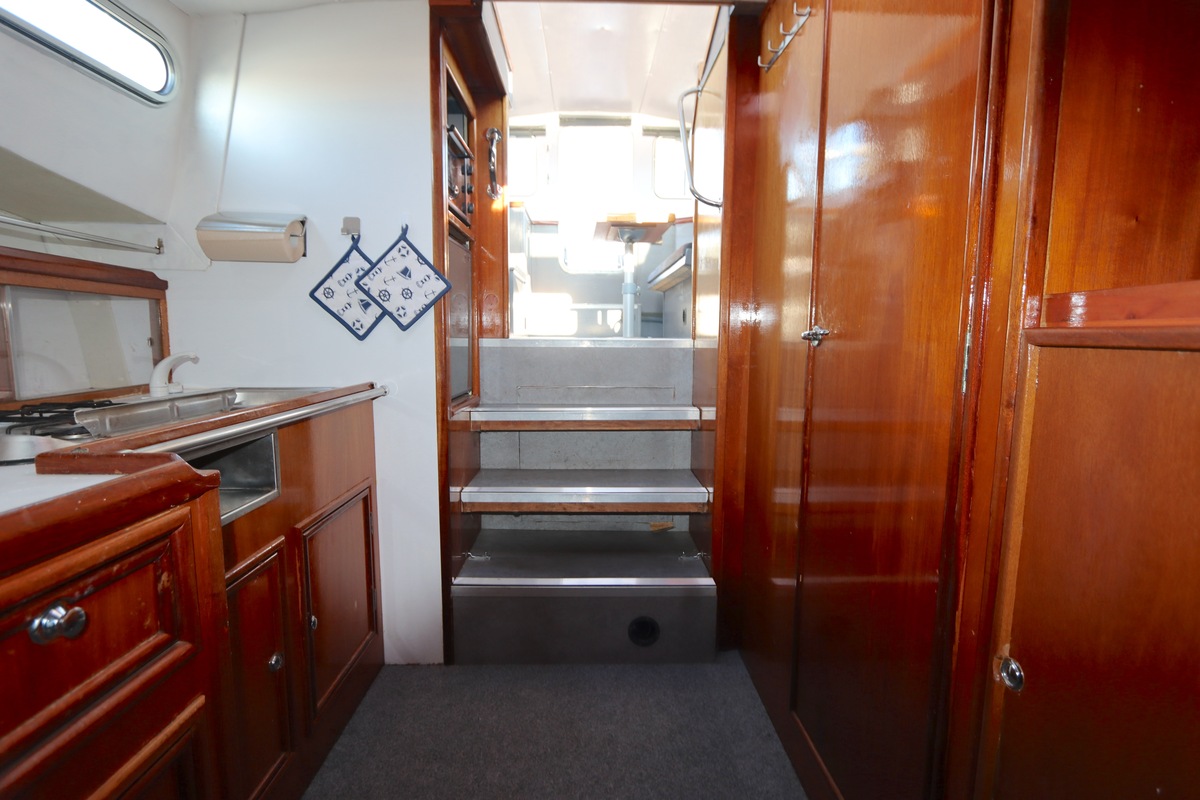 foto: 31 Lochin  333 Workboat