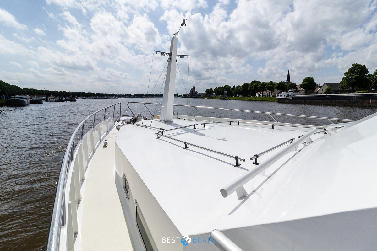 foto: 47 Mystere 19 meter
