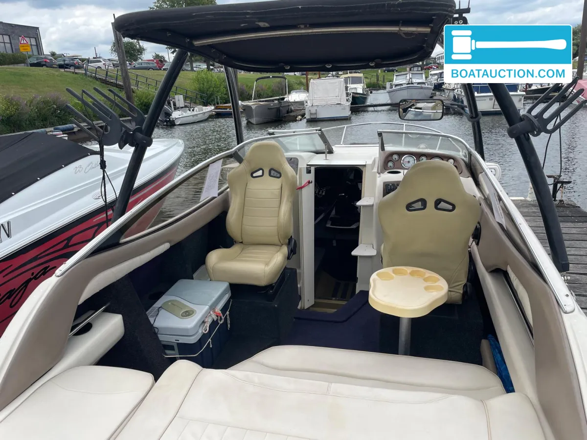 foto: 15 Regal 2150