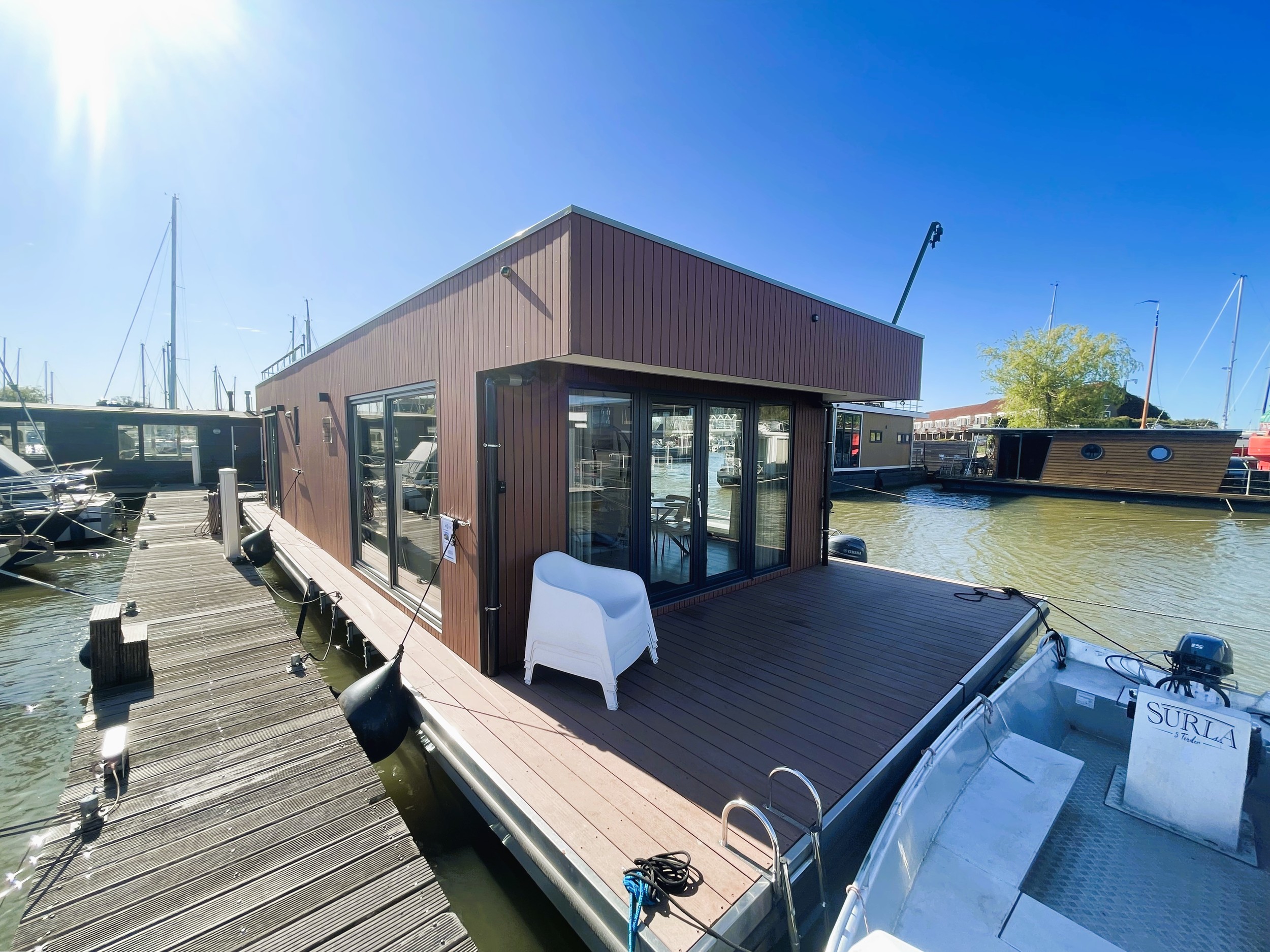 foto: 30 Surla 15 Houseboat Zelfvoorzienend