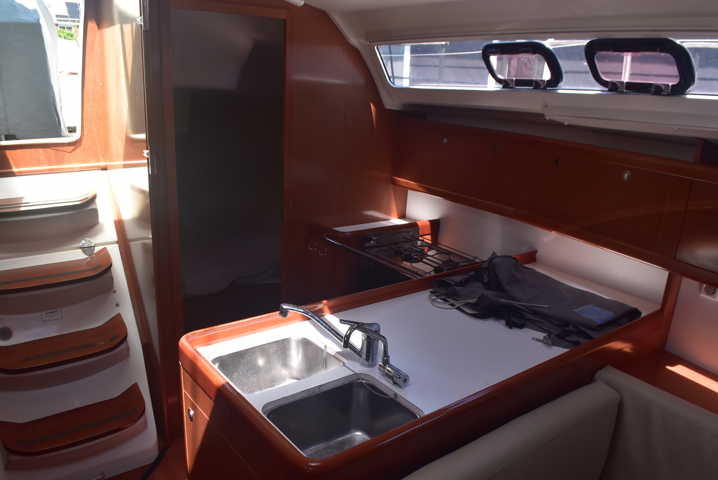 foto: 27 Beneteau Oceanis 37